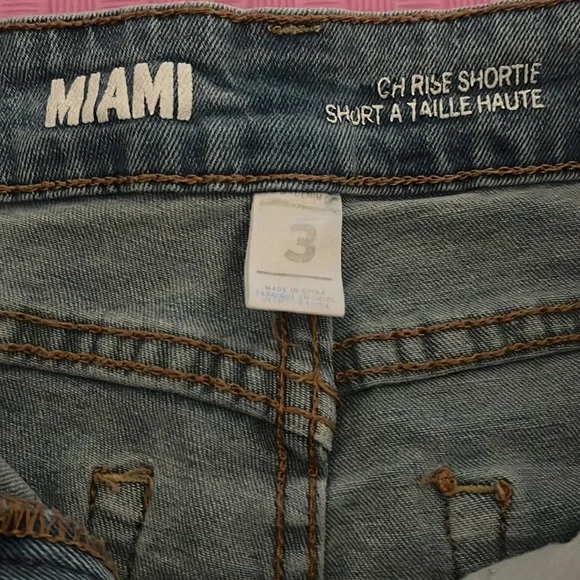 Short - Picture 3 of 3